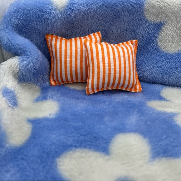 Colorful Miniature Pillows Set - Picture 4 of 8